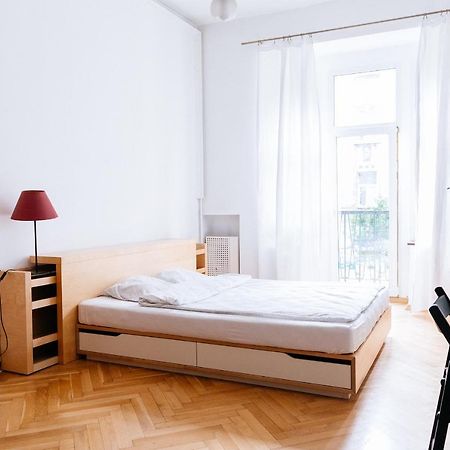 Comfortable & Spacious Lodz City Center Apartment Kültér fotó